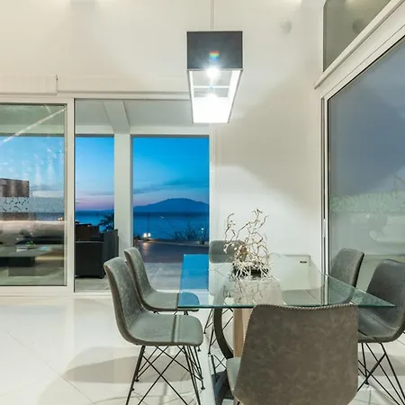 Luxury Cavo Mare Meltemi With Private Pool&jacuzzi Villa Plános