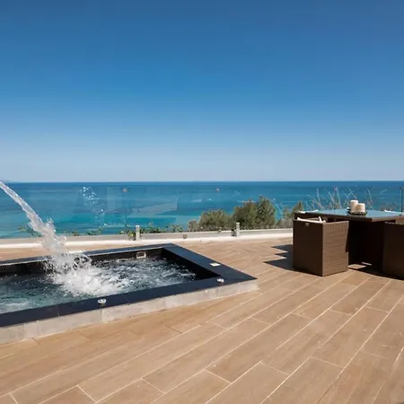 Villa Luxury Cavo Mare Meltemi With Private Pool&jacuzzi *